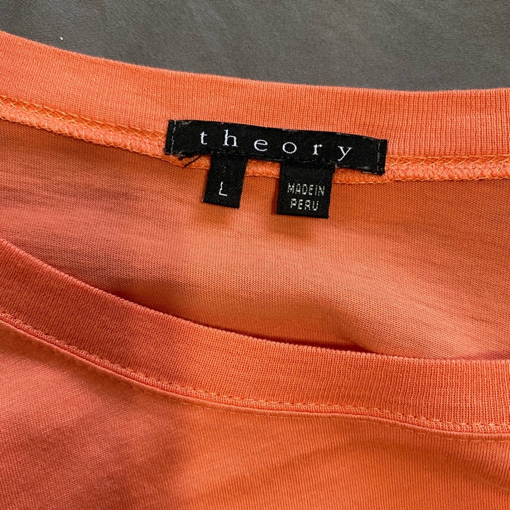 Theory 3/4 sleeve tee.